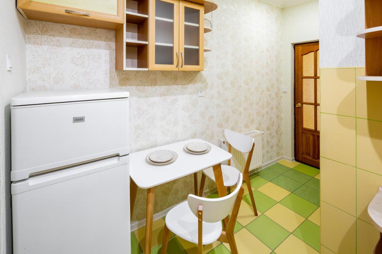 Lva Apartment Lviv Buitenkant foto
