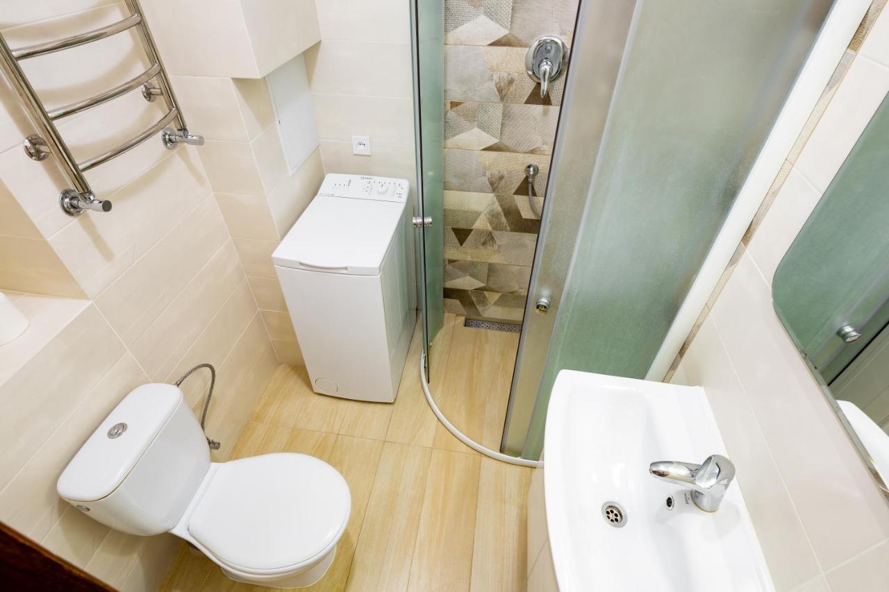 Lva Apartment Lviv Buitenkant foto
